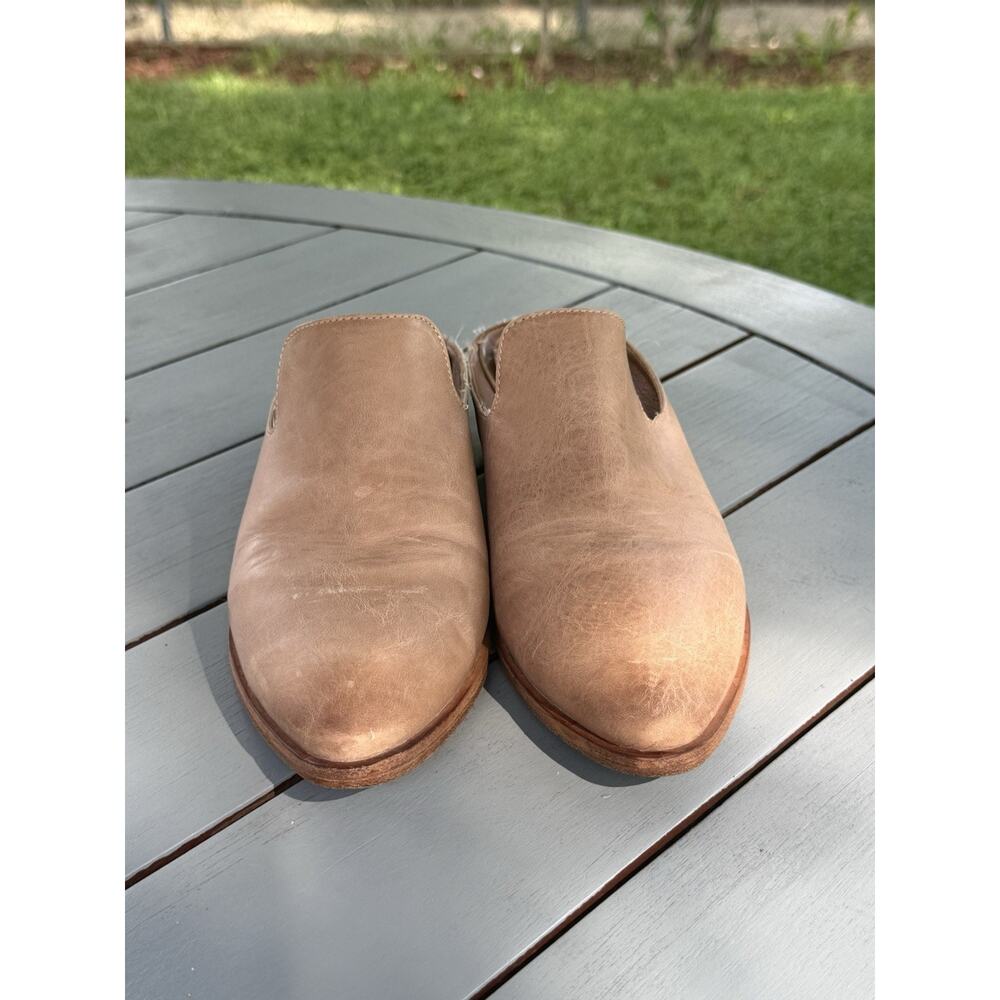 Frye Ray Leather Mules Womens Size 9.5 M Tan Natural Slip On Clogs Flat Shoes - Picture 4 of 13